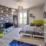 Cozy In Murviel-les-montpellie With Wifi 度假居