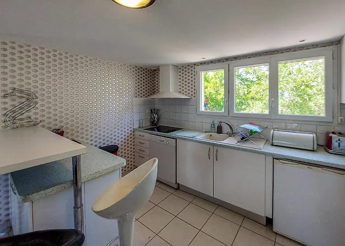 Lovely In Murviel-les-montpellie Casa vacanze